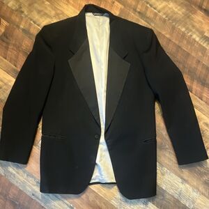 Raffinati Men's 41R Black Suit Jacket Peak Lapel One-Button Single Vent